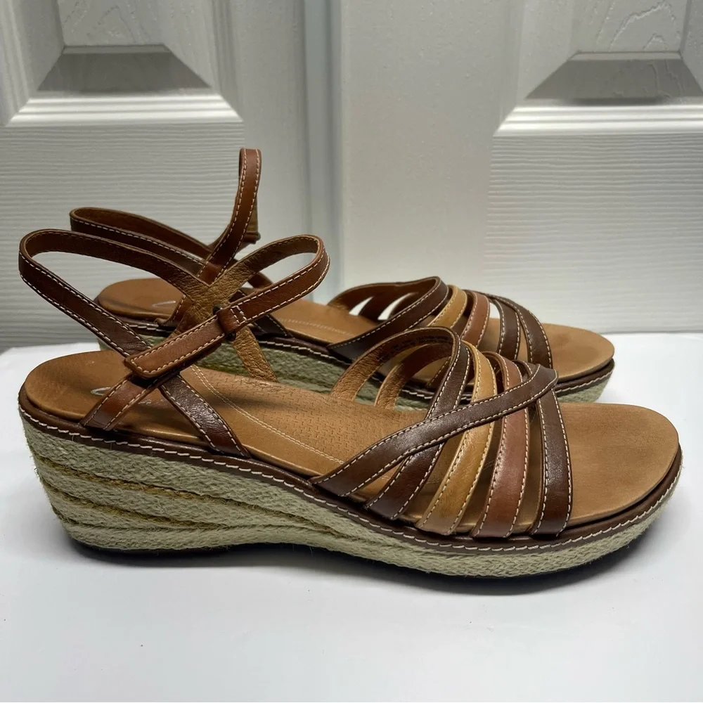 Clark’s Artisan Brown & Tan Strappy Espadrille Wedge Sandal  Size 10M